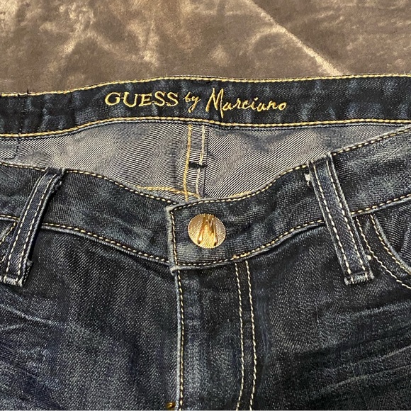 Dark wash guess by Marciano jeans size 32 - Picture 3 of 4